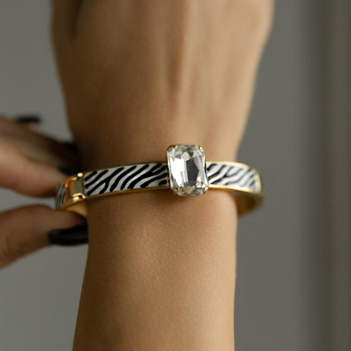 Браслет Francesca Bianchi, кафф, с эмалью и кристаллом, FB25.2-7A PIETRA золотистый, 6см фото 2